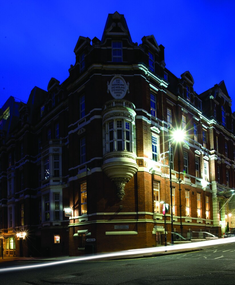 Hotel Front - Evening/Night