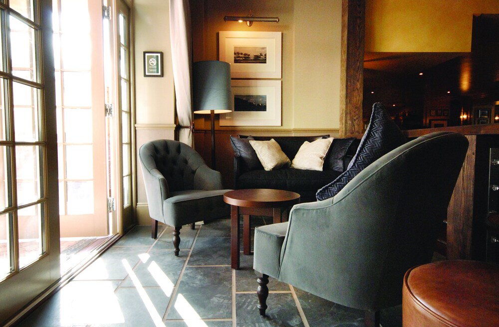 Hotel Bar