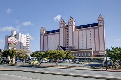 Dunes Manor Hotel and Dunes Suites