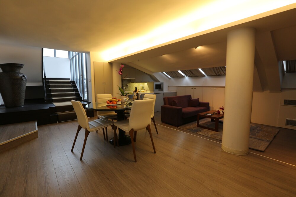 Deluxe Duplex, Kitchenette (Penthouse) - In-Room Kitchen