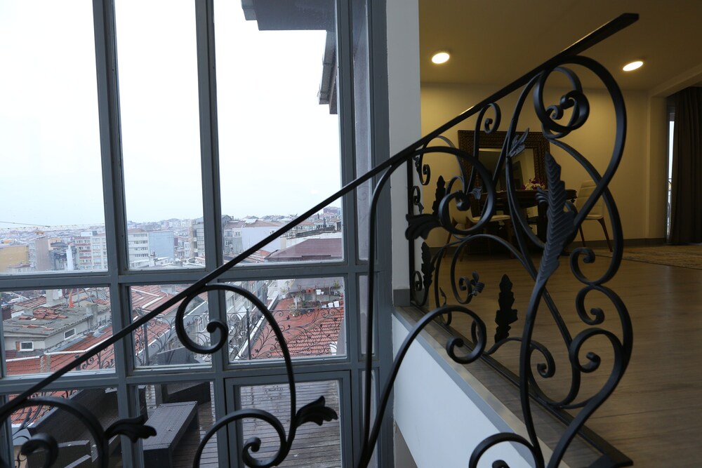Deluxe Duplex, Kitchenette (Penthouse) - In-Room Amenity