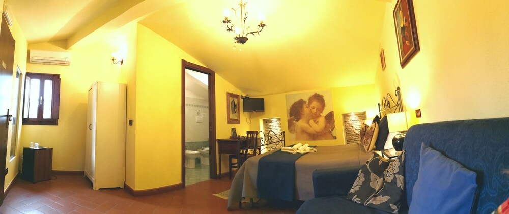Guestroom