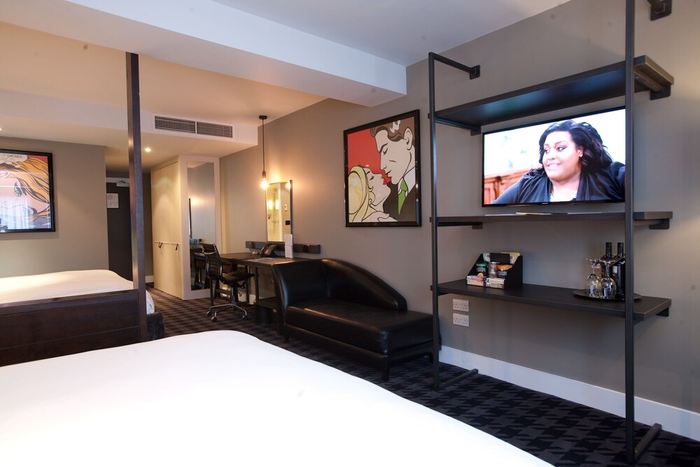 Guestroom