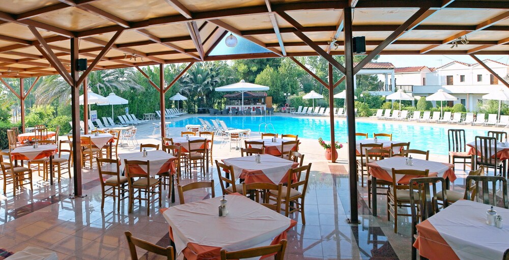 Food Court