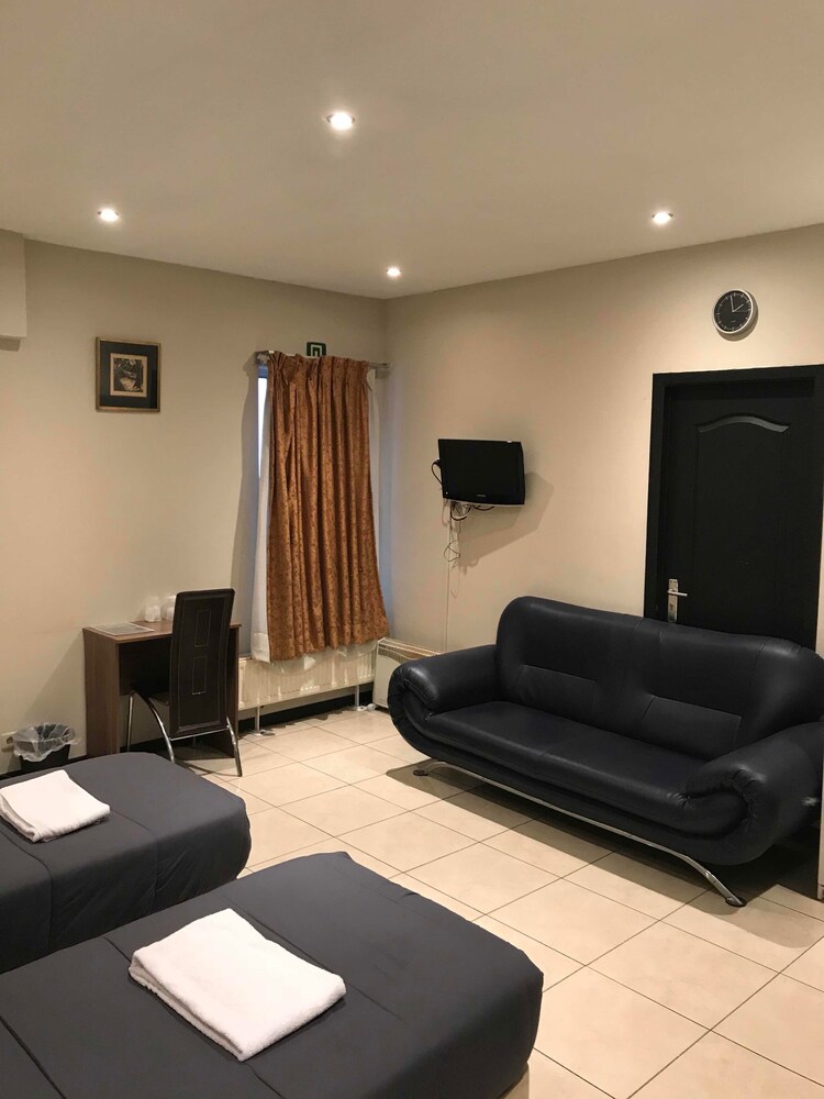 Guestroom