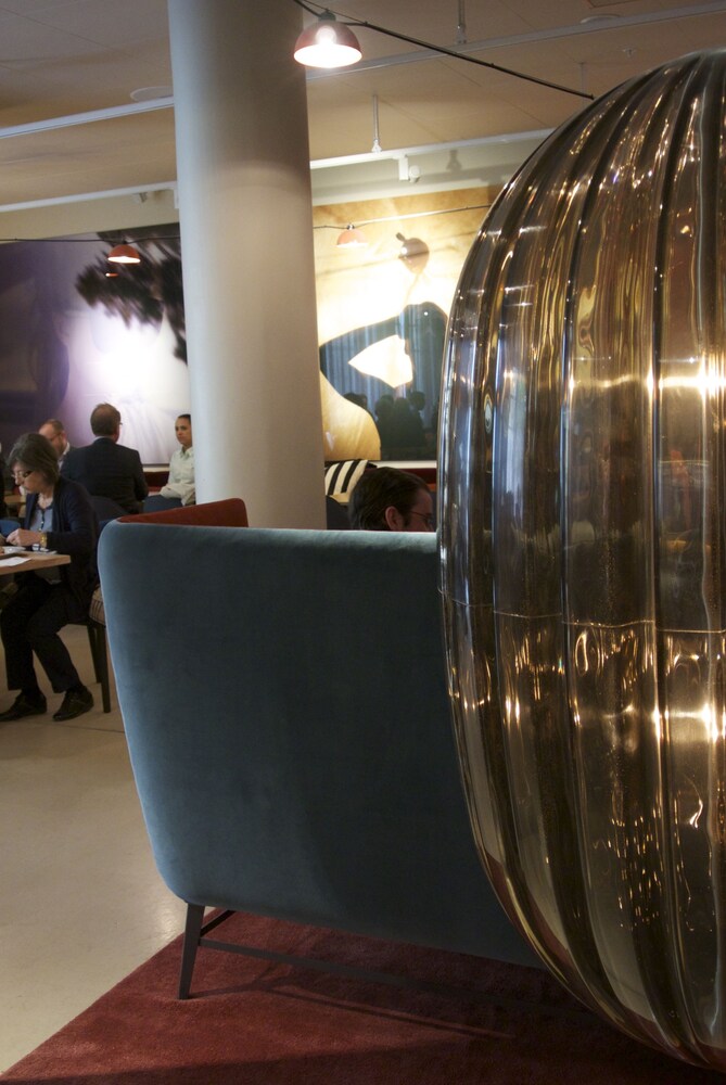 Hotel Lounge