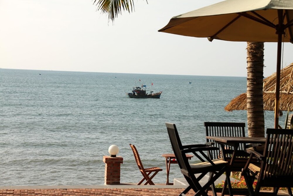 ชายหาด