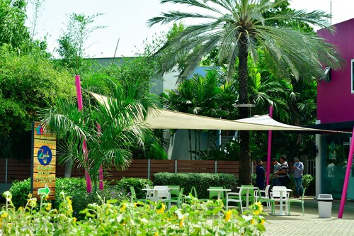 Quint's Travelers Inn