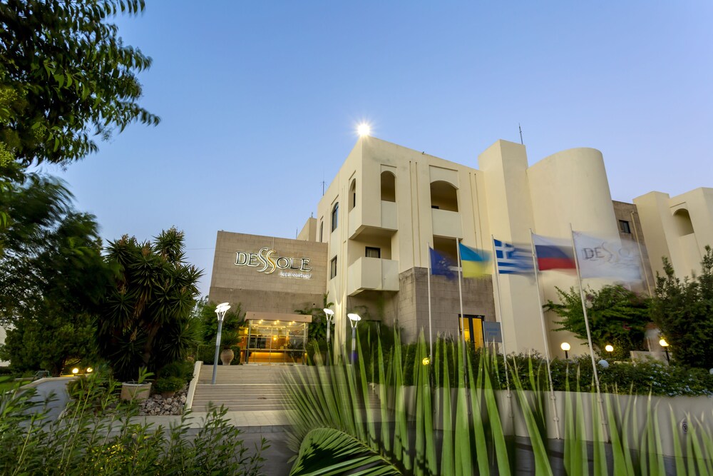 Facciata hotel (sera/notte)