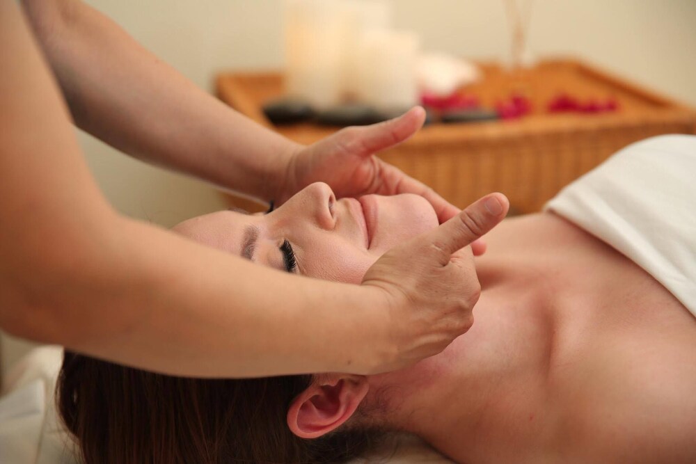 Facial