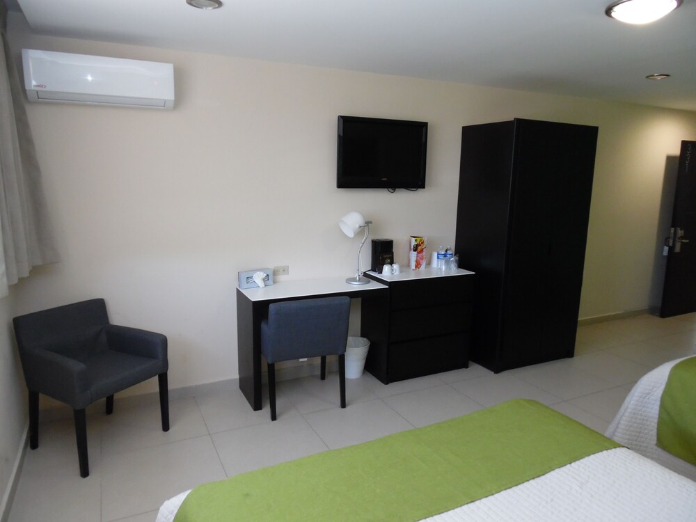 Guestroom