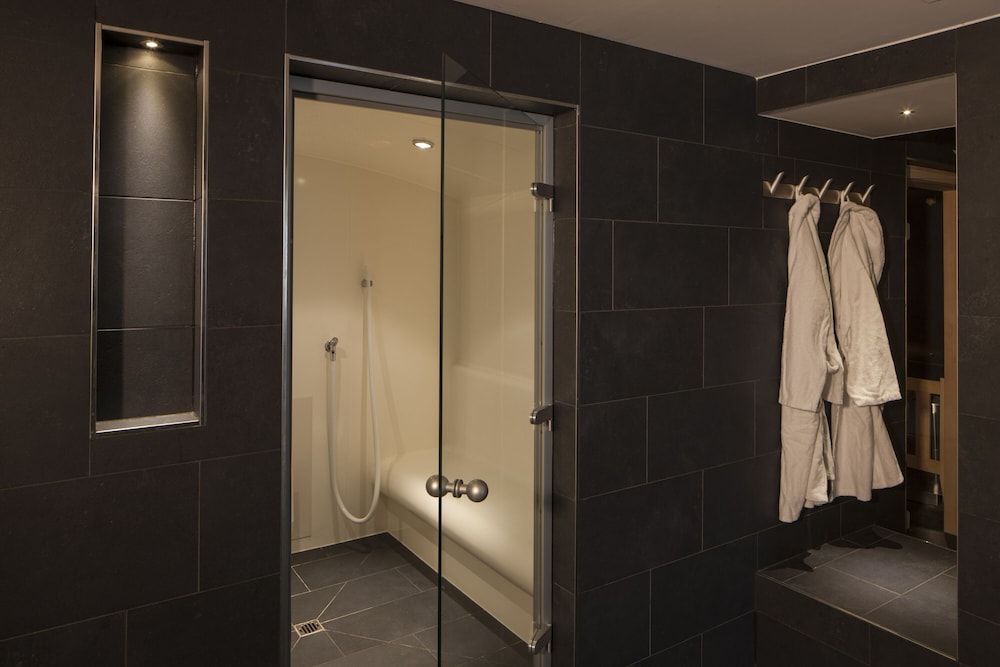 Steam Room