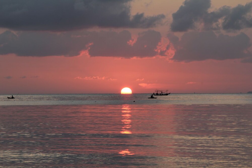 ชายหาด