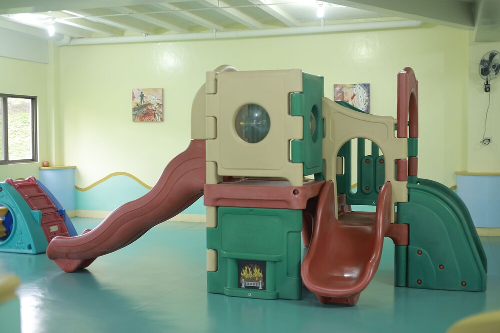 Childrens Play Area - Indoor