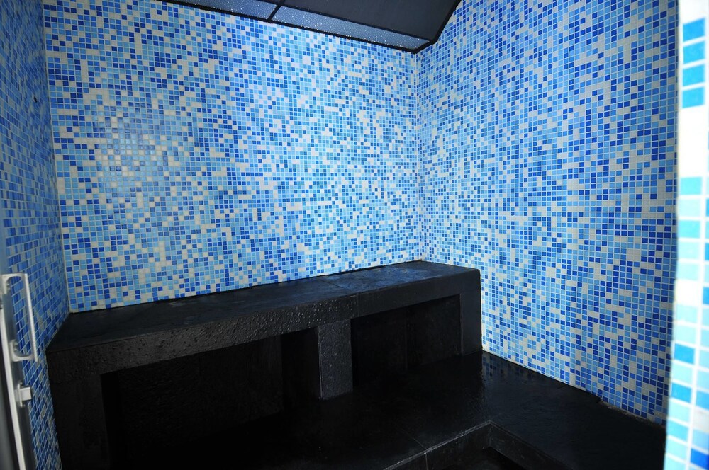 Steam Room
