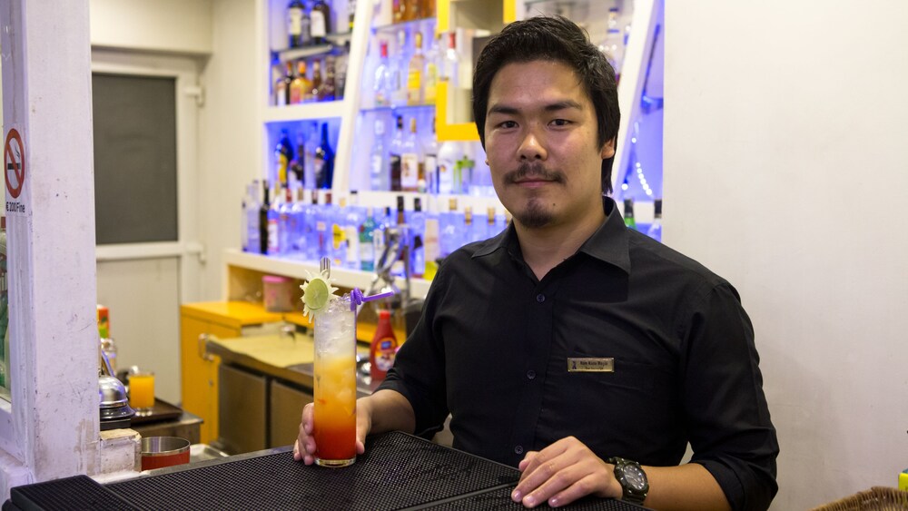 Hotel Bar