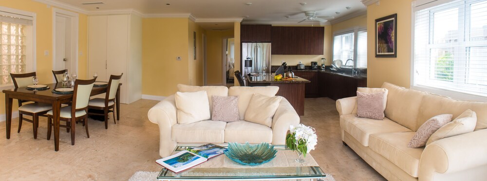 Villa, 2 Bedrooms, Beach View, Beachfront - Living Room