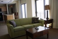3 Bedroom Condo, Full Kitchen, Balcony