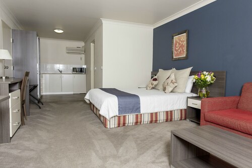 Bathurst Motor Inn