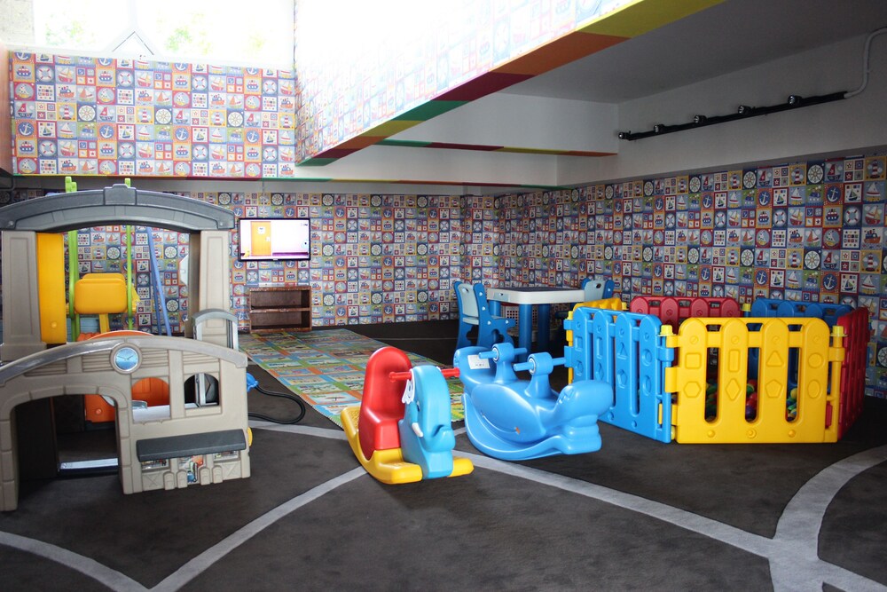 Childrens Play Area - Indoor
