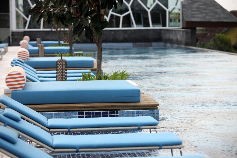 Sundeck
