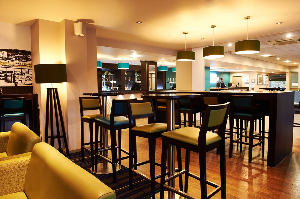 Hotel Bar
