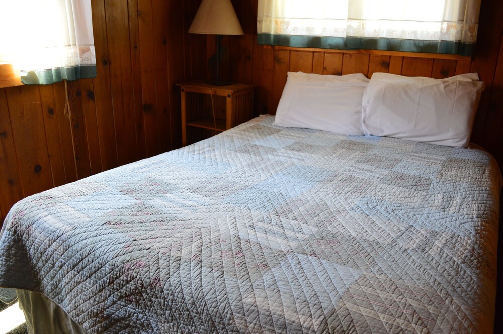 객실 (캐빈, 침실 2개 (Big Pine Cabin @ Wildwood Cabins))