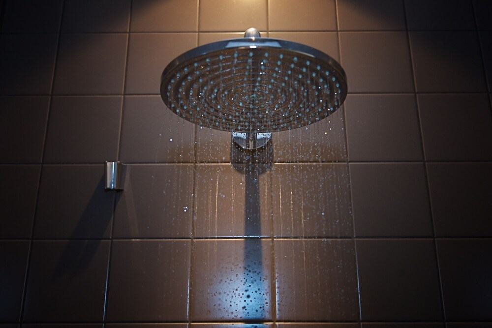 Dusche im Bad