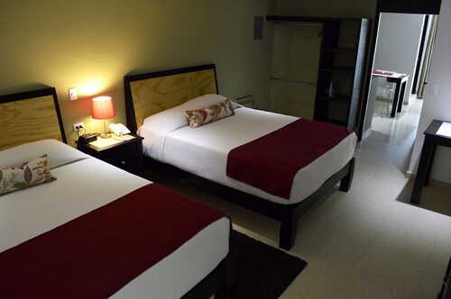 Santa María Hotel & Suites