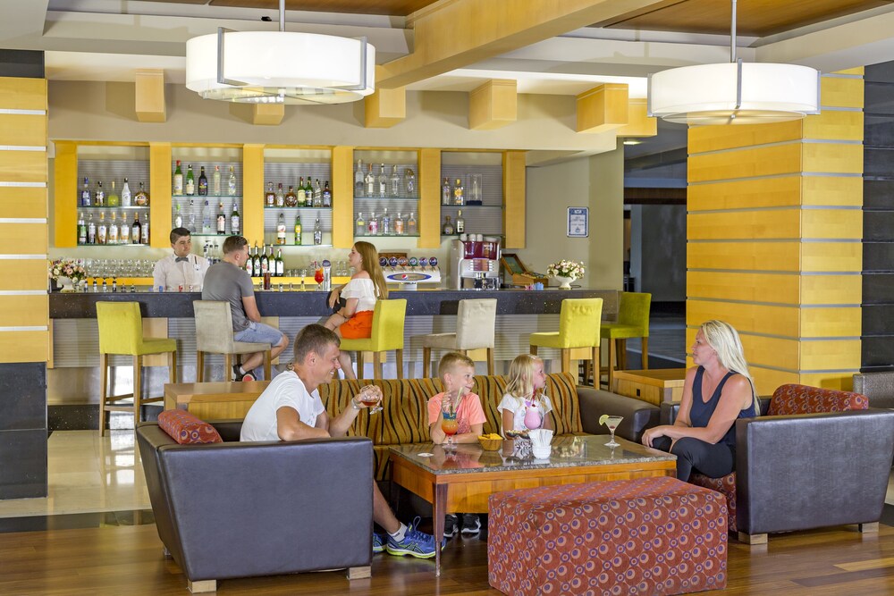Hotel Bar