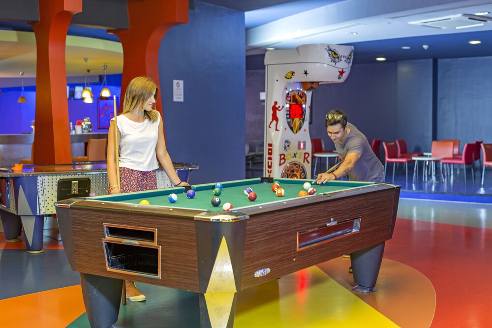 Billiards, Royal Wings Hotel - All Inclusive