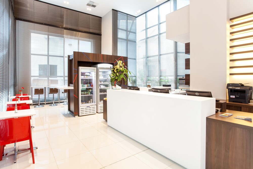 Hotel Lounge