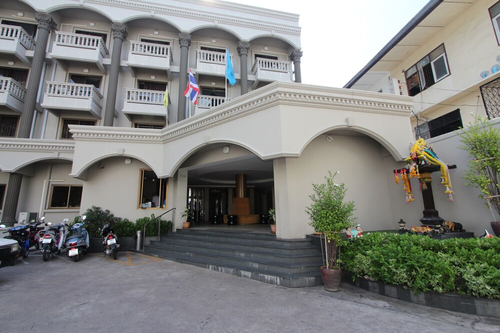 Hotel Front