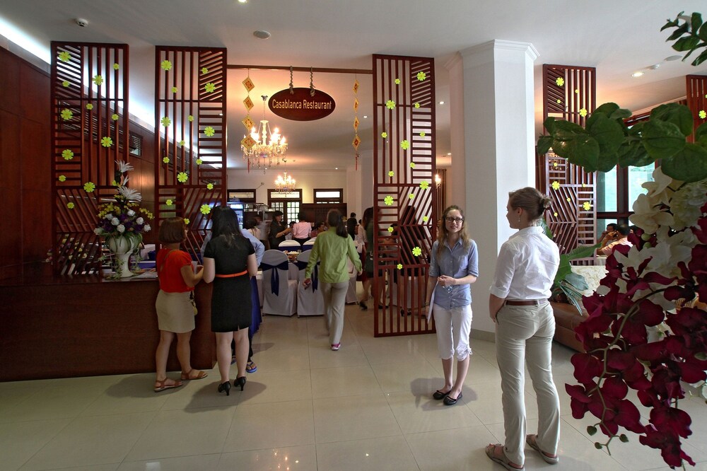 Concierge Desk