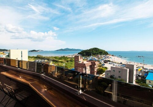 Beach/Ocean View