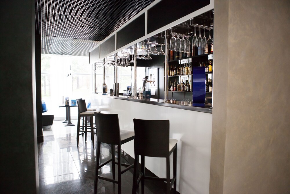 Hotel Bar