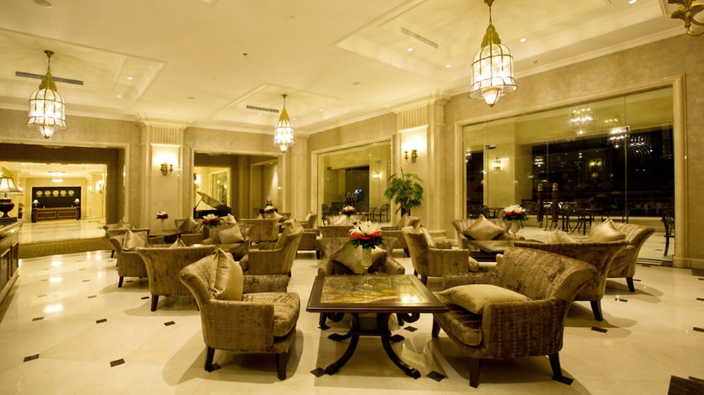 Hotel Lounge