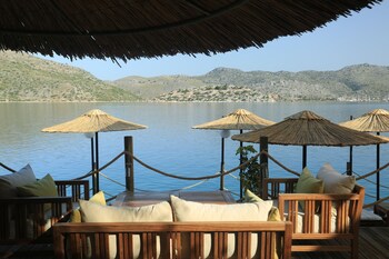 Lake View