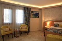 Family Double or Twin Room, 2 Bedrooms
