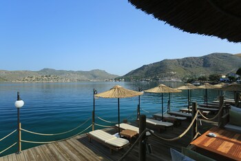 Sundeck