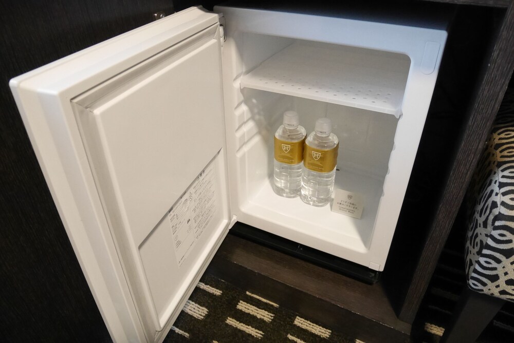 Mini-Refrigerator