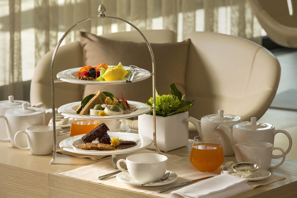Hotel Lounge