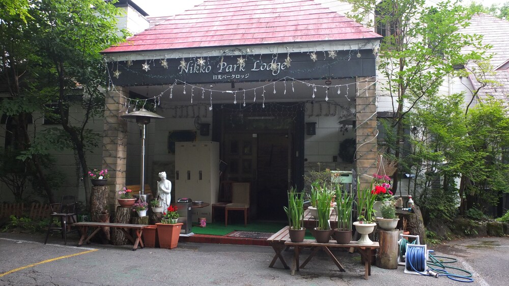 ホテルの外観 (正面)