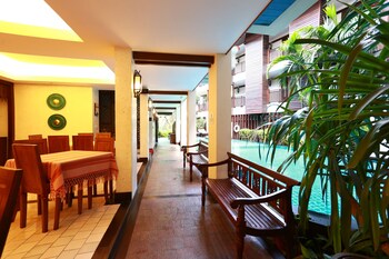 Hotel Lounge