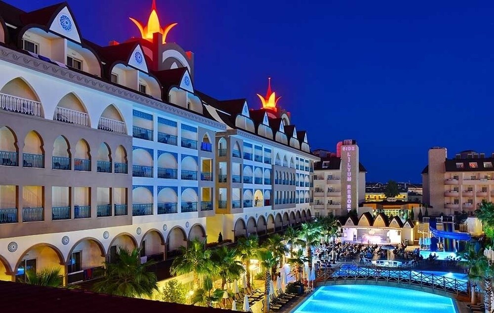 Hotel Front - Evening/Night