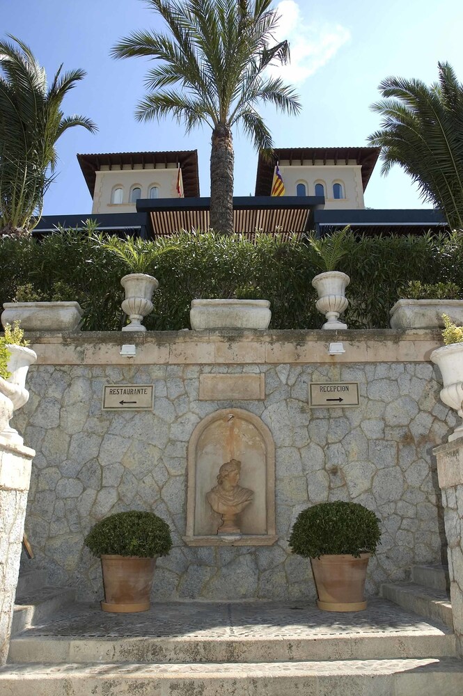 Hotel Entrance