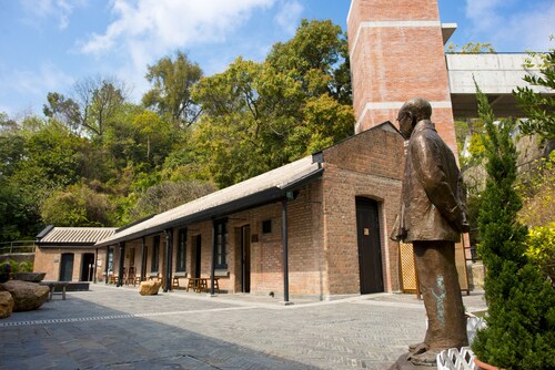 Heritage Lodge