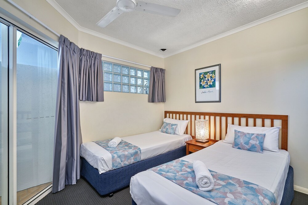 Apartment, 2 Bedrooms - Guestroom