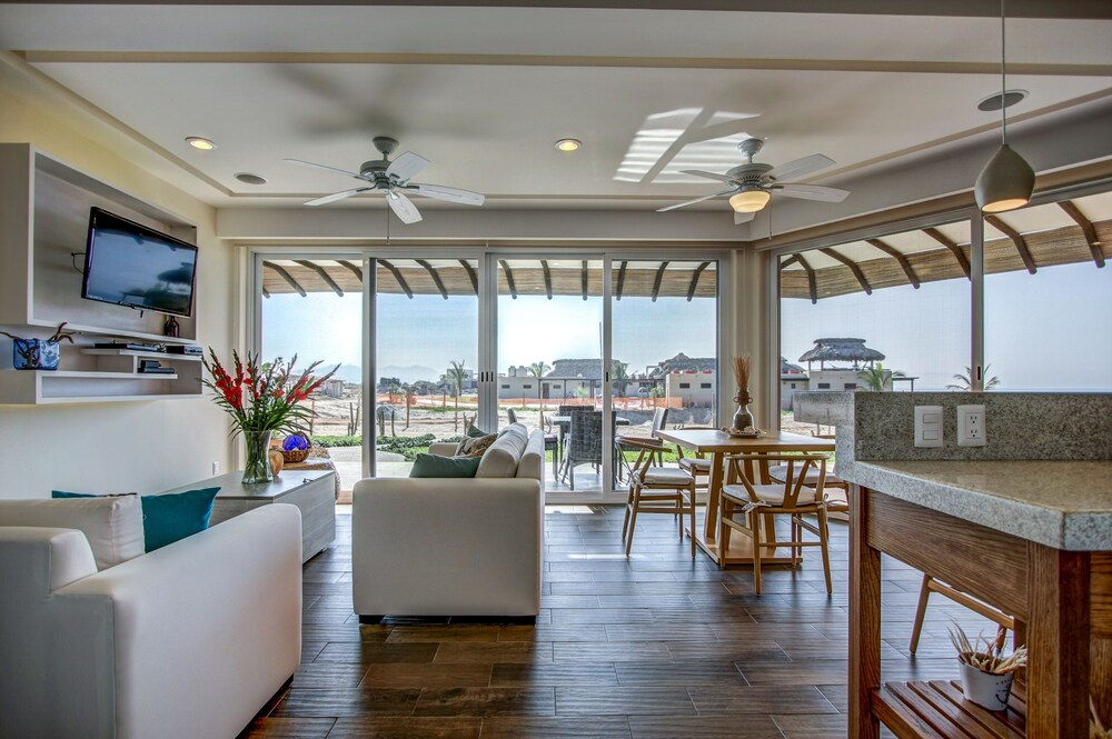 2 Bedroom Premium Beachfront Condo - Living Room