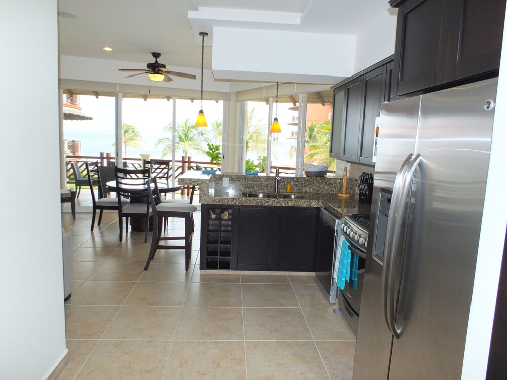2 BEDROOM OCEANVIEW CONDO - In-Room Kitchen